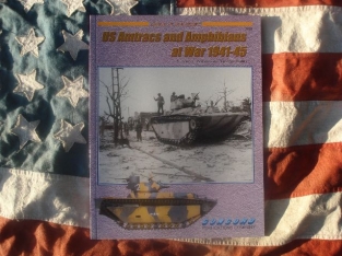 CO.7032  US Amtracs & Amphibians at War 1941-1945